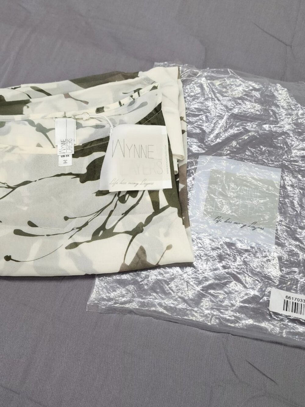 Wynne Layers 3X Plus Kimono Blouse White Olive Green Floral Sheer Poncho Top